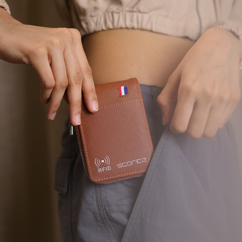 Storite - 9 Slot Vertical RFID PU Leather Card Holder - Light Brown